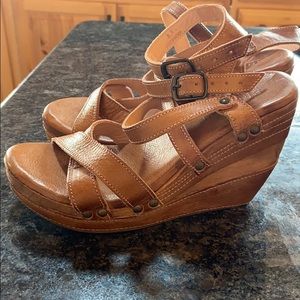 Wedge leather Sandals